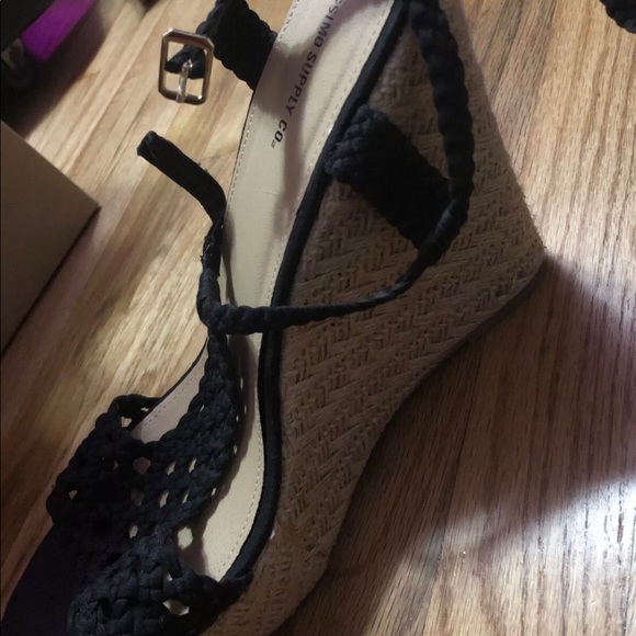 Mossimo Supply Co Wedges Size 11 - Picture 3 of 3